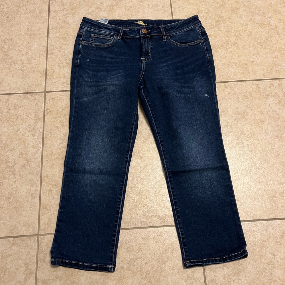 Tommy Bahama crop jeans. Size 32x24